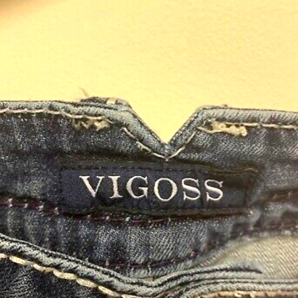 Vigoss Womens Dublin Capri Jeans Embroidered Gems sz-5/6 - Picture 6 of 9